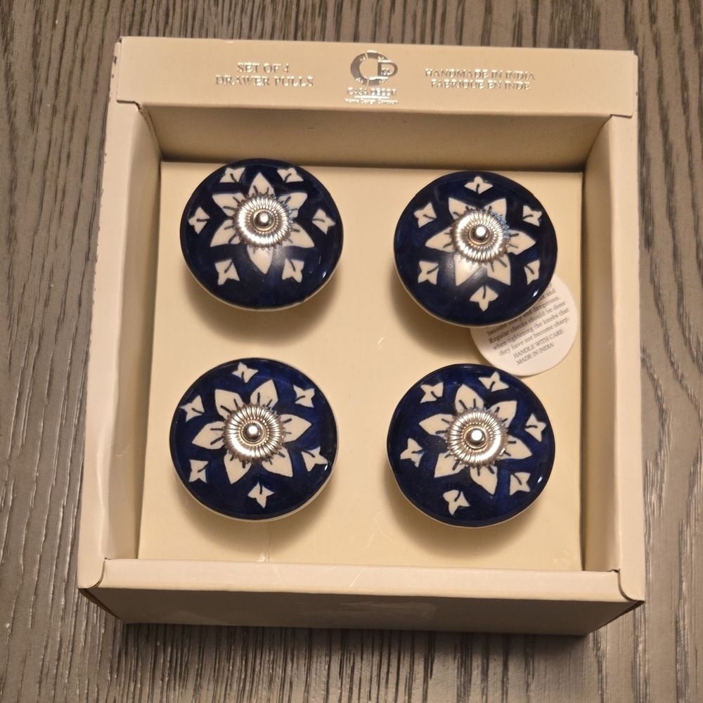 NWOT Decorative Blue and White Ceramic Knobs